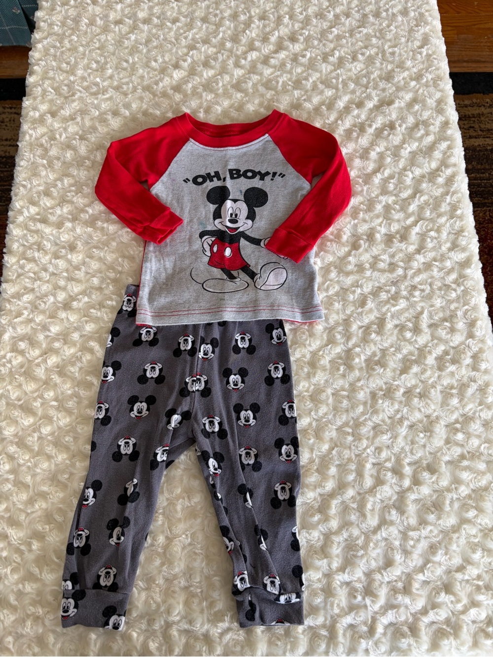 Size 18 Months Disney Mickey Mouse Red & Gray Pajama Set